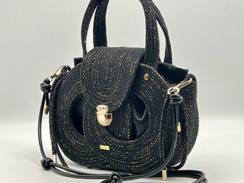 Fekete színű, arany szálakkal díszített EVA Infinity limitált designer női táska egymásba fonódó karika mintával a NADRI Bags kollekcióból.