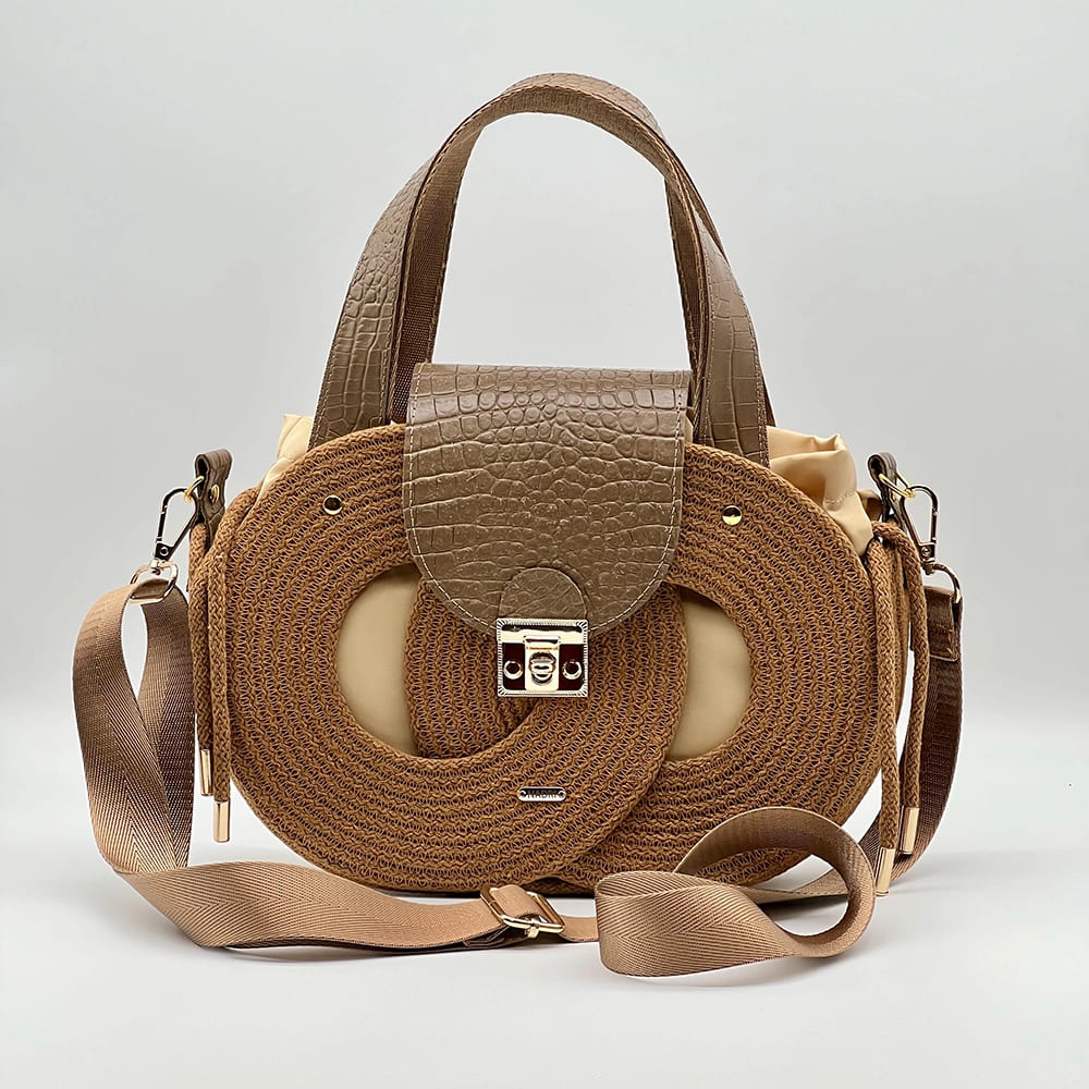 Karamell barna EVA Infinity limitált designer női táska egymásba fonódó karika mintával és valódi bőr kiegészítőkkel a NADRI Bags kollekcióból.