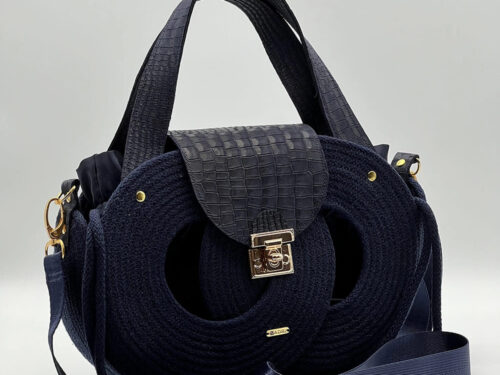 Tengerészkék EVA Infinity limitált designer női táska egymásba fonódó karika mintával és valódi bőr kiegészítőkkel a NADRI Bags kollekcióból.