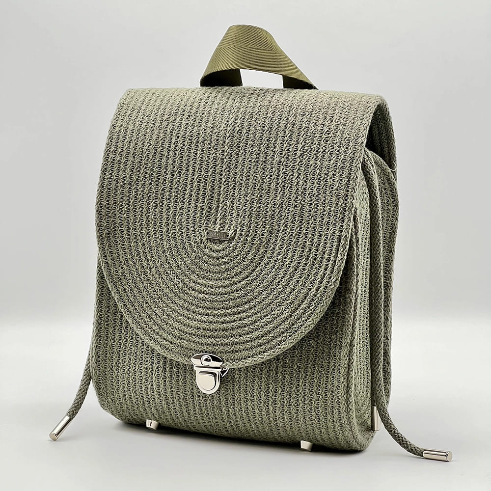 MONI Urban khekizöld elegáns női hátizsák a városi mindennapokra a NADRI Bags kollekcióból.