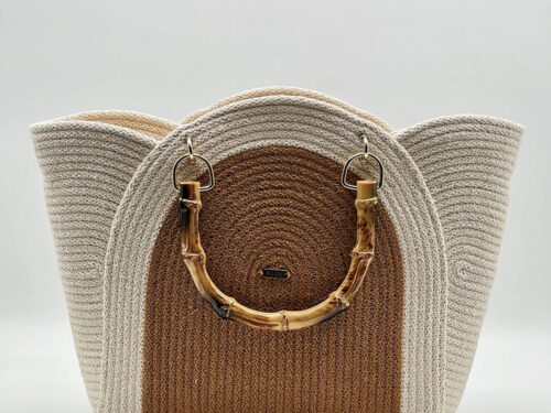 VICKY Style bézs színű, különleges, kényelmes és könnyen kombinálható egyedi táska a NADRI Bags kollekcióból.