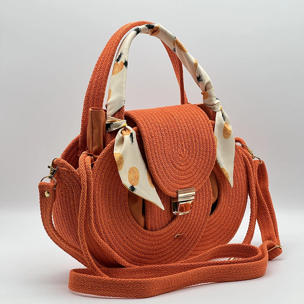 Narancssárga EVA Infinity limitált designer női táska egymásba fonódó karika mintával a NADRI Bags kollekcióból.